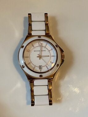 Michael Kors White and Rose Gold-Tone Ceramic Link Watch with Date